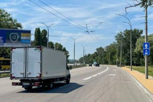 У Києві облаштували три нові смуги для громадського транспорту: адреси