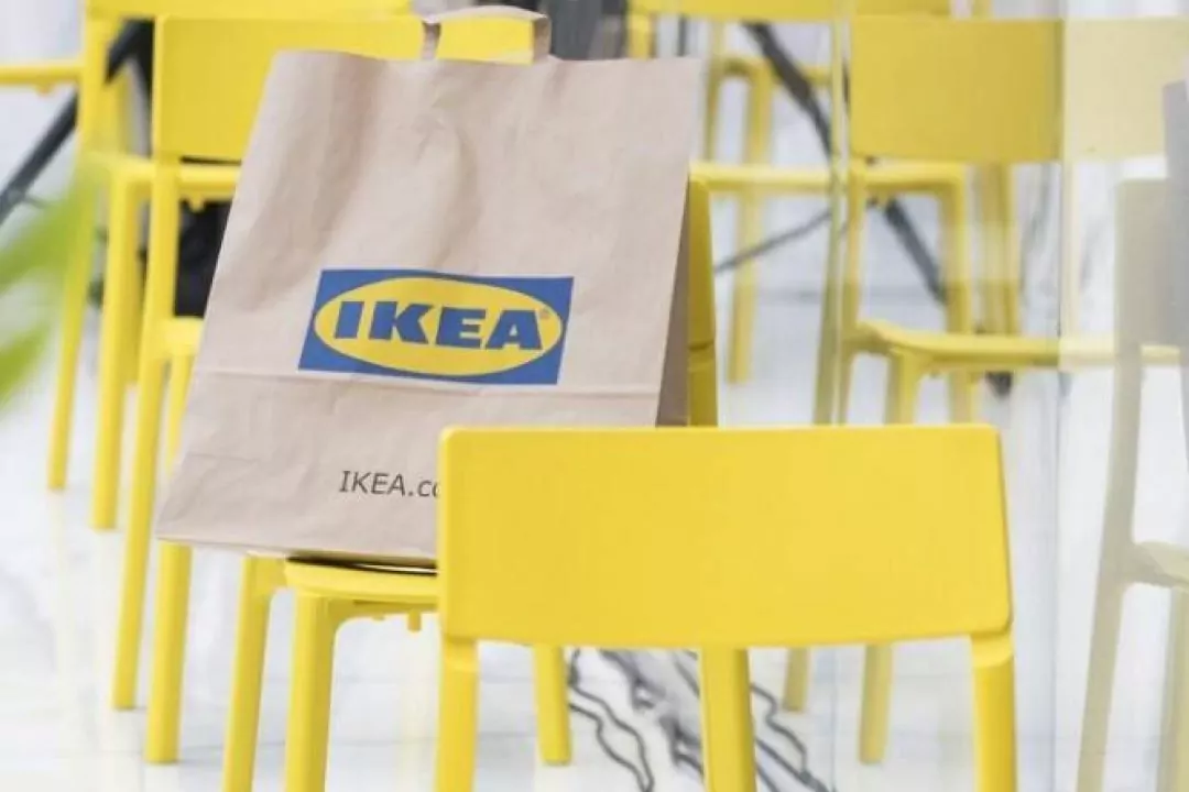 Фото: Відкрився перший магазин IKEA в Україні. Там можна придбати вживані меблі