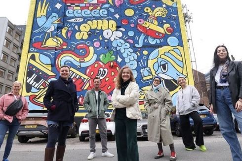 У Ліверпулі українці відкрили мурал з доповненою реальністю та музикою Tvorchi