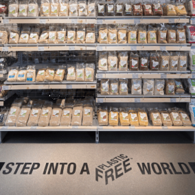 В Амстердамі з'явився перший супермаркет без пластику