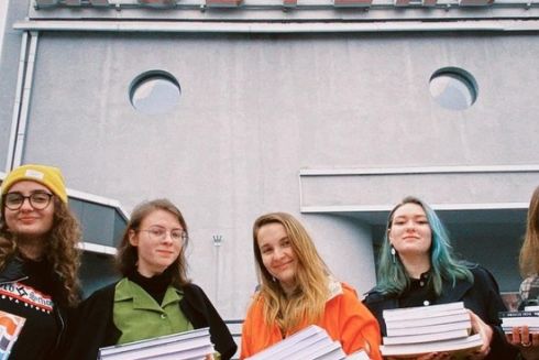 В «Жовтні» открывают кинокнижный магазин