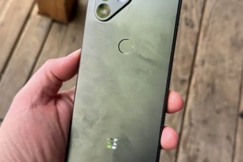 Заснований українцем стартап Solana випустив криптосмартфон. Для чого він потрібен