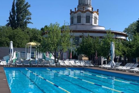 На ВДНГ відкривається басейн просто неба "Пірс 39"