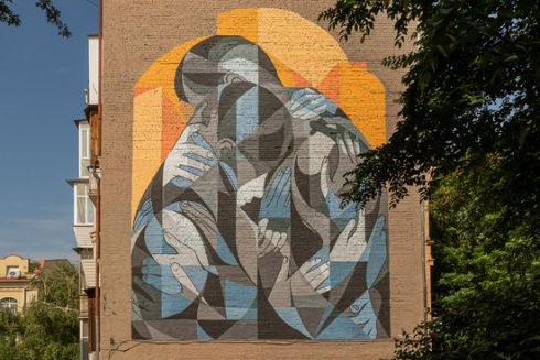 На Подолі з'явився мурал, присвячений українським волонтерам