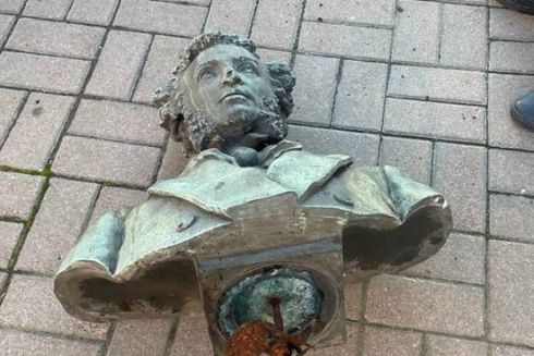 Мінкульт після демонтажу позбавив охоронного статусу пам’ятник Пушкіну в Києві