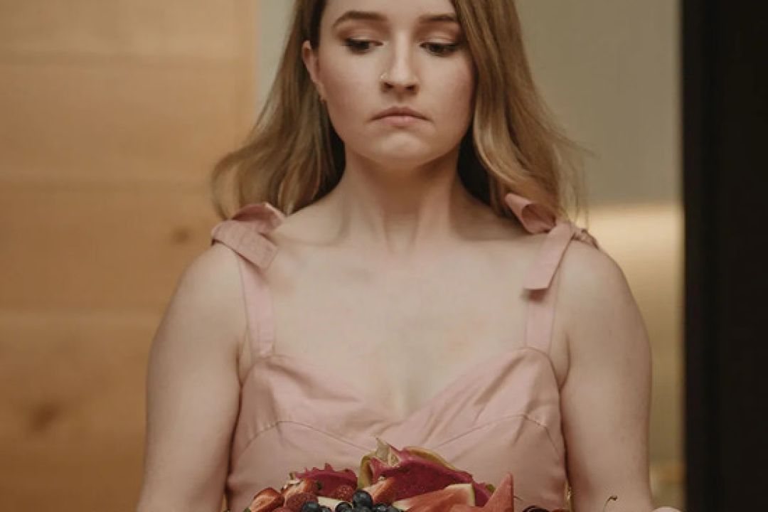 Шершні, Білий лотос, Касандра: 13 серіалів лютого