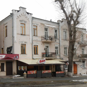 В историческом центре Киева сносят «дом с мухами» XIX века