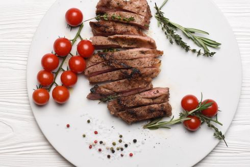 Как приготовить вкусный стейк из индейки