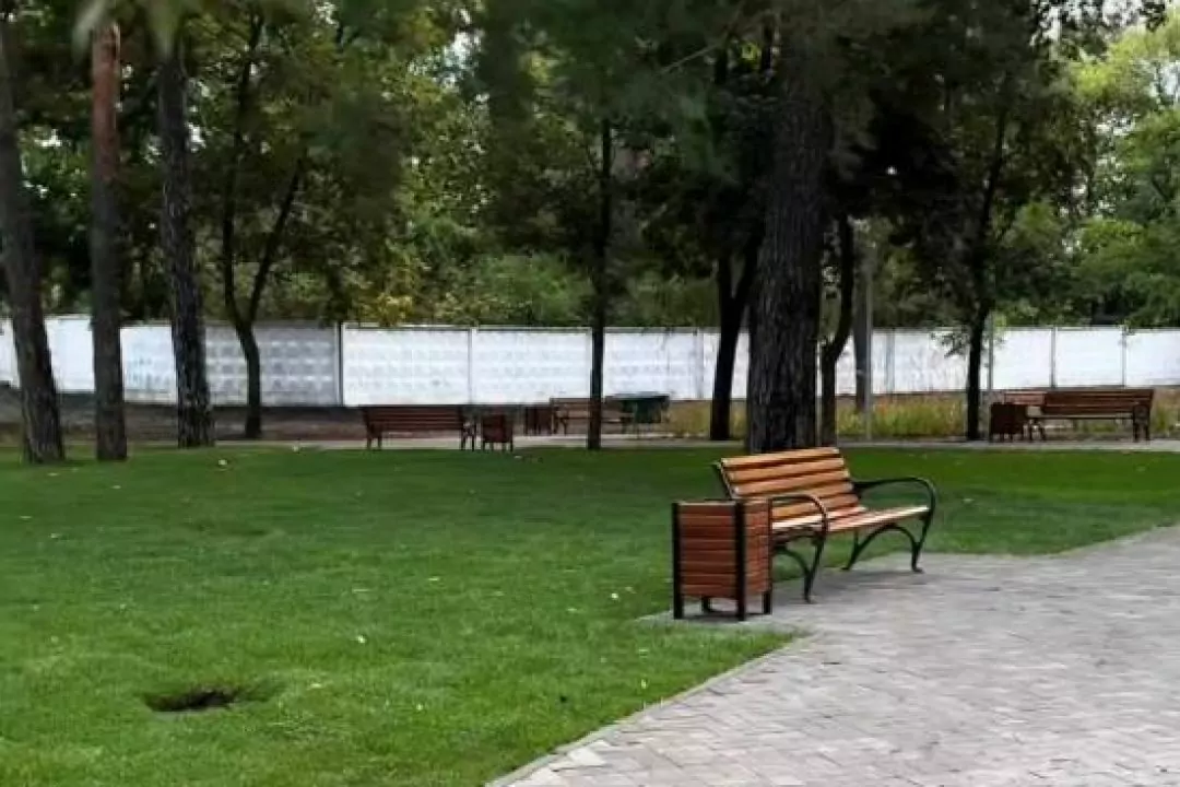 На ДВРЗ з&rsquo;явиться новий сквер: що вже зробили