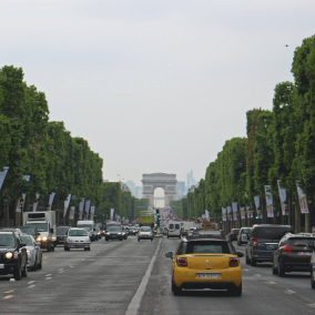 У всьому Парижі обмежили швидкість автівок до 30 кілометрів на годину
