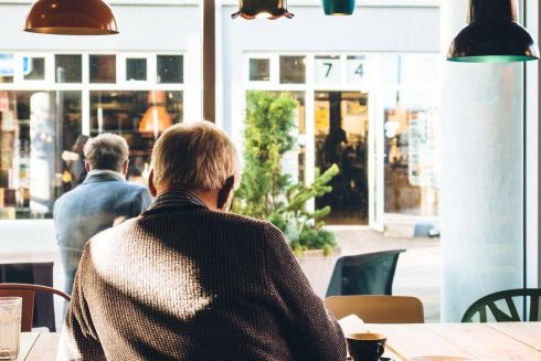 Бар KVSK на Подоле будет подавать бесплатные обеды для пенсионеров