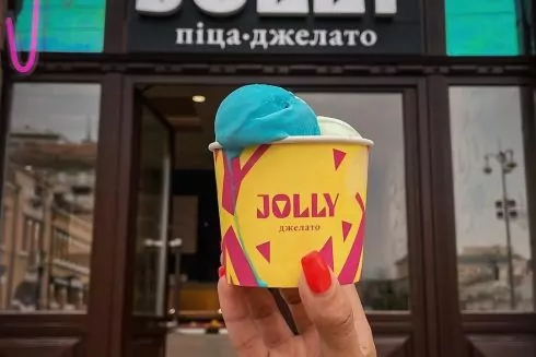 Піца та 32 види італійського морозива: на Бессарабці відкрилося кафе Jolly