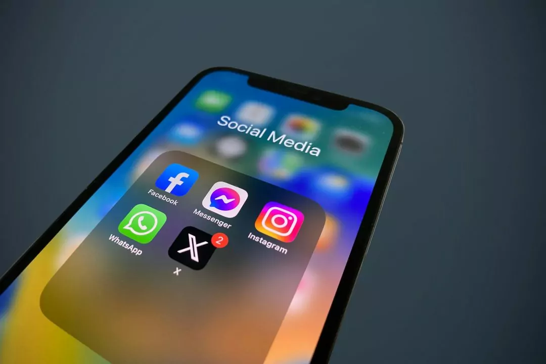 Суд США зобов'язав YouTube та Meta виплатити $6 мільйонів компенсації дівчині із залежністю від соцмереж