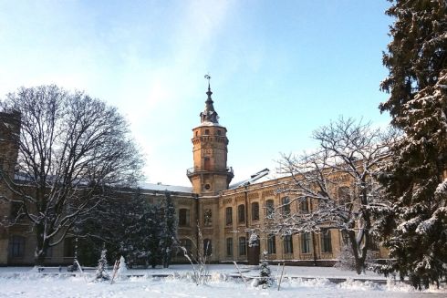 Гонки донатов: Студенты 15 киевских вузов собрали 1,4 млн гривен для военных