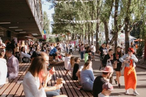 В Киеве пройдет первая за более чем полтора года благотворительная барахолка «Кураж»: когда и где