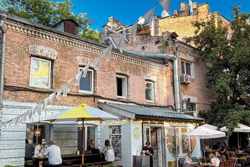 Київський суд зареєстрував позов щодо захисту "Дворика з воронами"