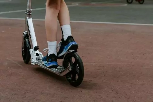 У Києві визначилися з правилами для електросамокатів: швидкість буде обмежуватись