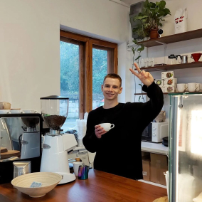 На Подоле открылась новая pet-friendly кофейня Khoryv Coffee