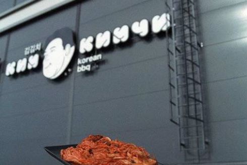 На Виноградаре открыли ресторан Kim Kimchi с корейским барбекю и стеклянной лапшой