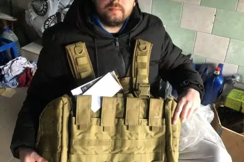 &ldquo;Ми відкрили цех з виробництва коктейлів Молотова в гаражі&rdquo;: як люди у тилу допомагають бійцям