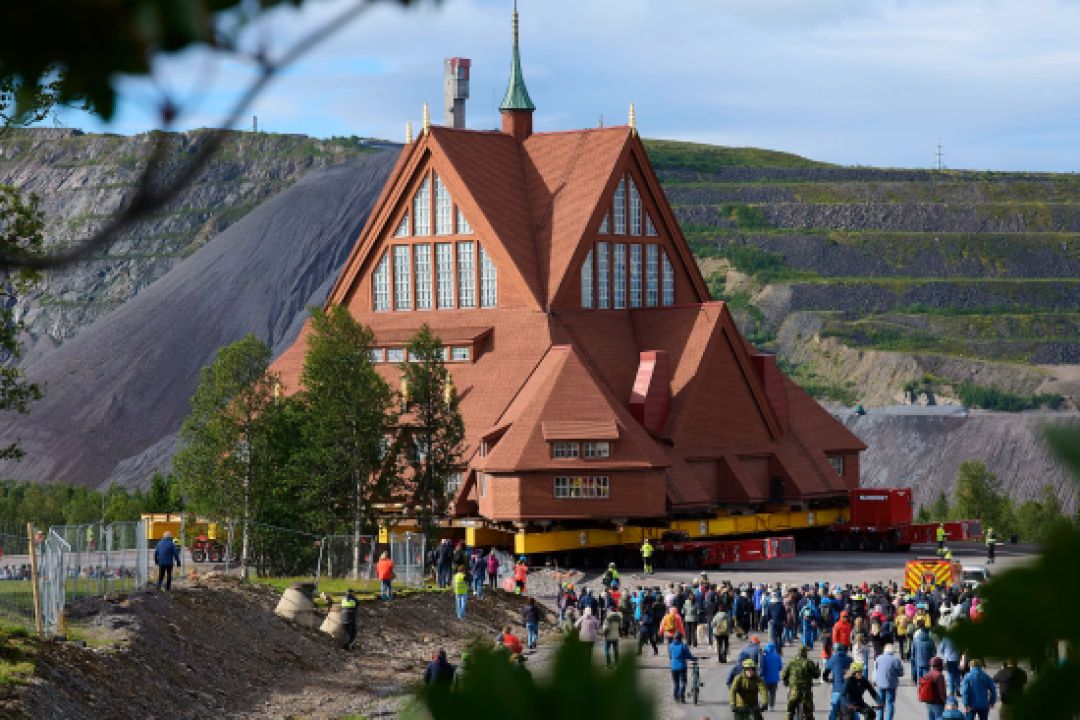У Швеції перевозять 100-річну церкву через загрозу просідання ґрунту