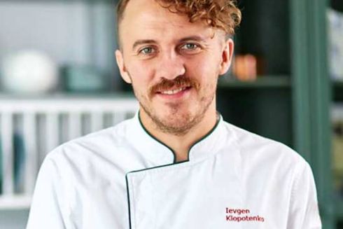 Євген Клопотенко випустив книгу англійською мовою з рецептами української кухні