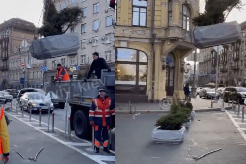 Фото. Пешеходную зону на Бессарабке огородили клумбами