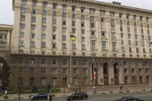 Київрада відкрила свій внутрішній двір для загального паркування на вихідних та у свята