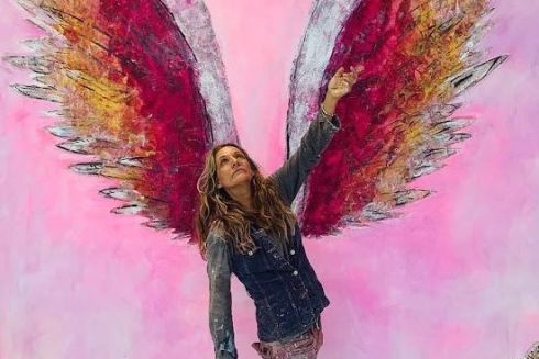 Всемирно известная художница Колетт Миллер напишет мурал на Арсенальной площади