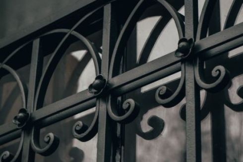 У Львові відновили історичну браму на вулиці Костя Левицького: фото