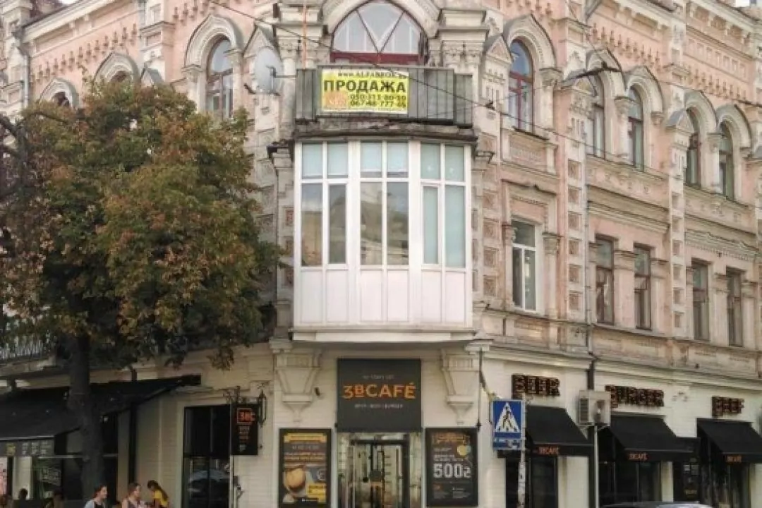 В собственность Киева вернули творческие мастерские в историческом доме на Подоле