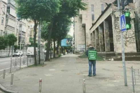 У здания &laquo;Квіти України&raquo; будут проводить свопы, ярмарки, поэтические и музыкальные вечера