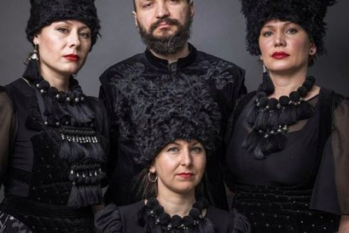 «ДахаБраха» зіграють благодійний концерт у Жовтневому палаці в Києві