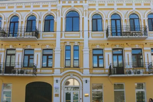 Суд наложил арест на здание возле кинотеатра &laquo;Жовтень&raquo;, принадлежащее российскому &laquo;росатому&raquo;