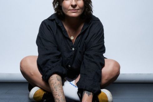 Режисерка Анна Бурячкова екранізує роман &laquo;Gimme Shelter&raquo; про Київ 2010-х