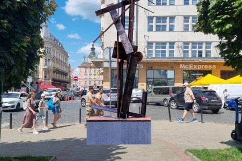 У Львові встановлять чотири скульптури &mdash; три з них будуть тимчасовими