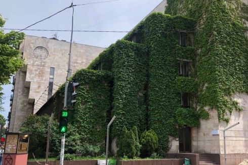 Суд наклав арешт на «Квіти України». Будь-які види робіт на об'єкті заборонені