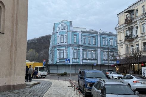 Активісти вимагають визнати Ткацький цех на Подолі пам'яткою Києва — будівлю вже розбирають