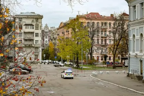 Через електрику та обстріли кияни орендують квартири на нижчих поверхах