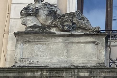 Во Львове отреставрируют скульптуры на исторических зданиях