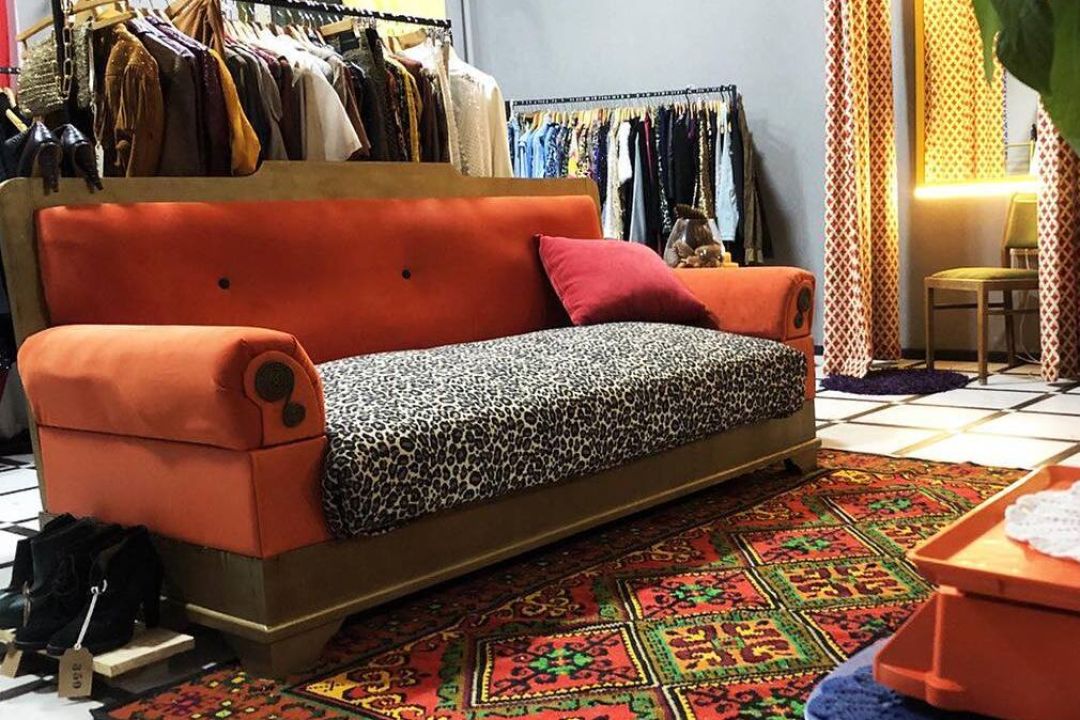 На Подоле открылся магазин и пункт приема подержанных вещей