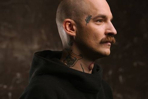 Be Very Special: Йен Левин, татуировщик с именем