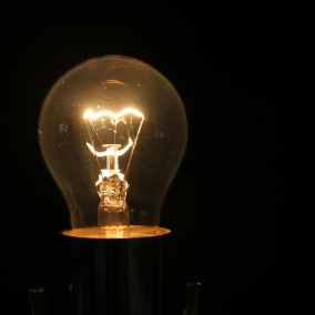 Обміняти старі лампи на LED відтепер можна в усіх селах України. Як це зробити
