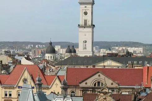 Торт Наполеон і мармелад: !FEST відкриє в Львівській ратуші кафе