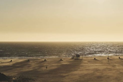 Як виглядають міста під час карантину. Кадри з дрона