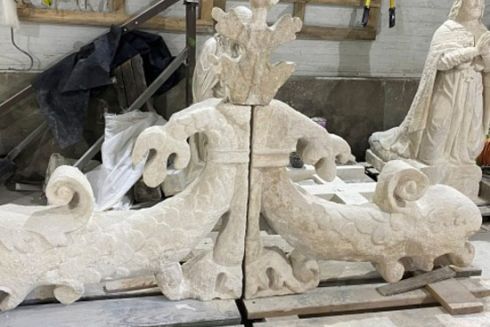 У Львові реставрують скульптури XVI століття з Королівської кам’яниці