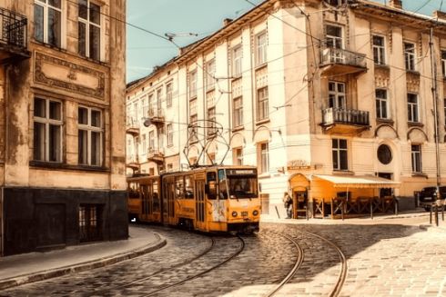 Водій львівського трамвая знімає відеоблоги для YouTube