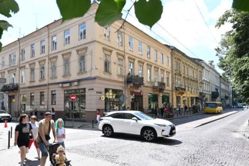 У Львові облаштують 100 доступних входів &mdash; за рахунок спонсорів