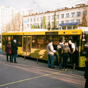 В КГГА разъяснили детали о курсировании коммунального транспорта и оплате проезда во время тревог