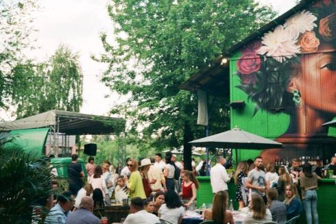 В Киеве возобновили работу уже 40% заведений с начала войны